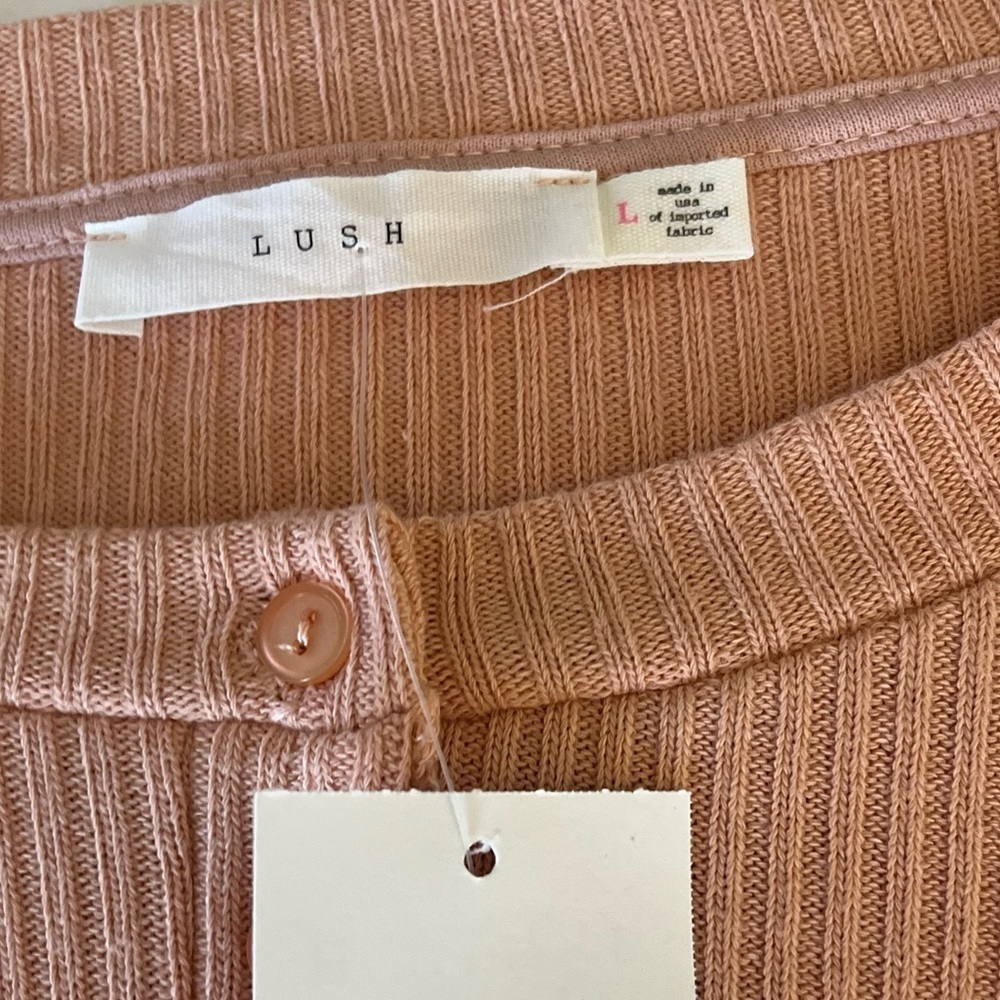 Lush Ribbed Top - Picture 3 of 6